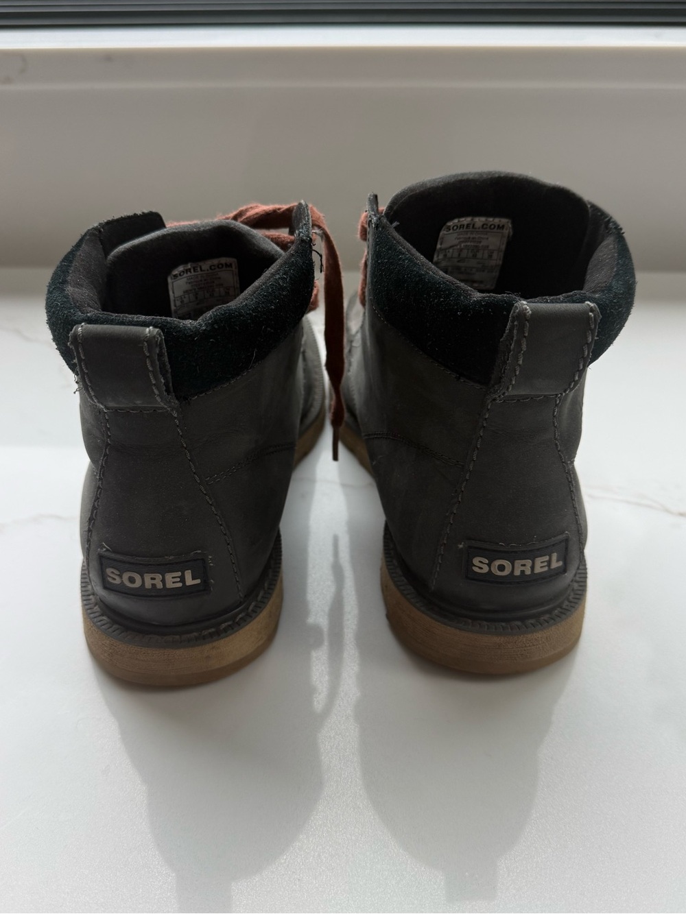 Sorel Men's Gray Leather Boots with Brown Laces - Picture 2 of 6